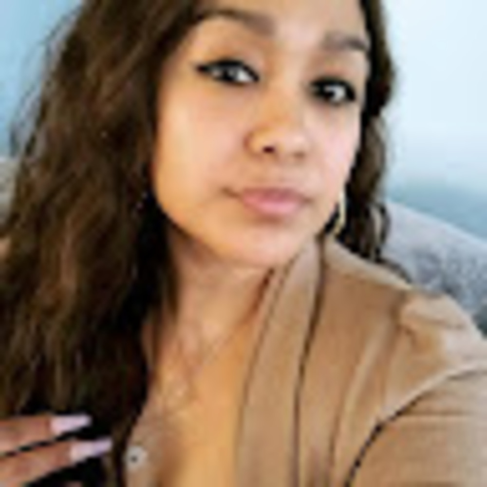Meet your Posher, Myra